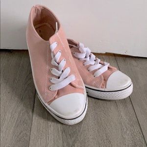 Pink shoes